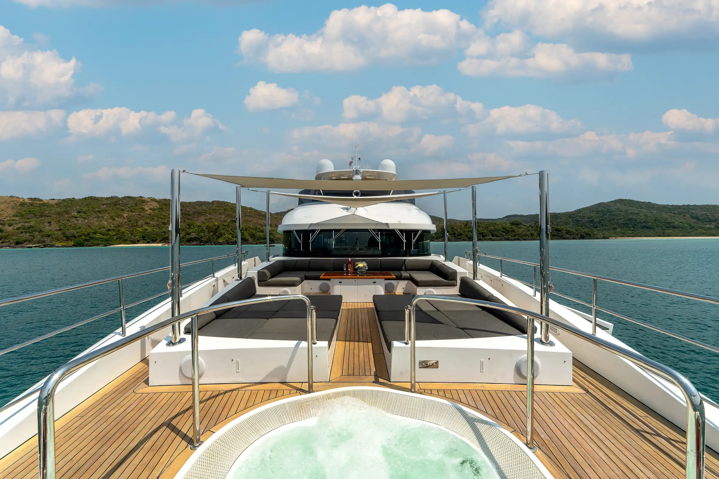 The jacuzzi and sunpads at the bow